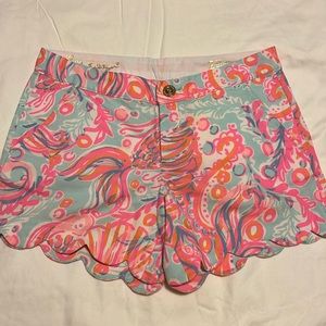 Lilly Pulitzer Shorts - Buttercup short - Size 2